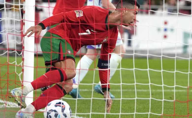 Ronaldo scores late winner as a substitute for Portugal as 10-man Spain overpowers Switzerland