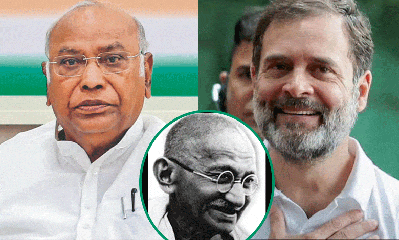 Congress leaders pay tribute to Mahatma Gandhi on birth anniversary