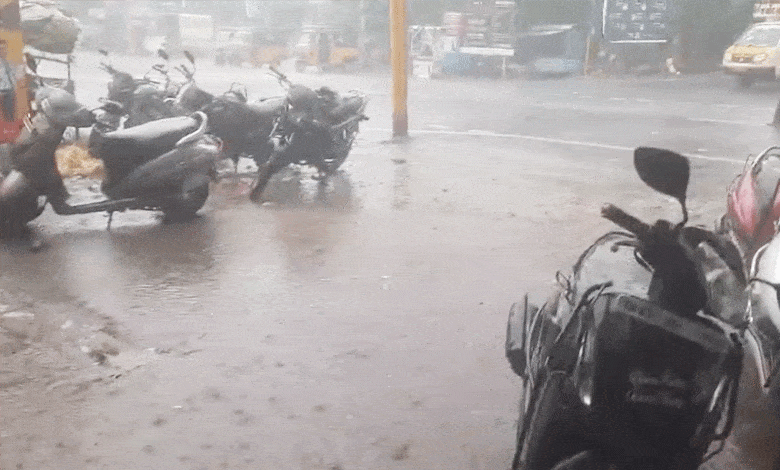 Light Showers in Hyderabad, Heavy Rain Forecasted Within Two Hours