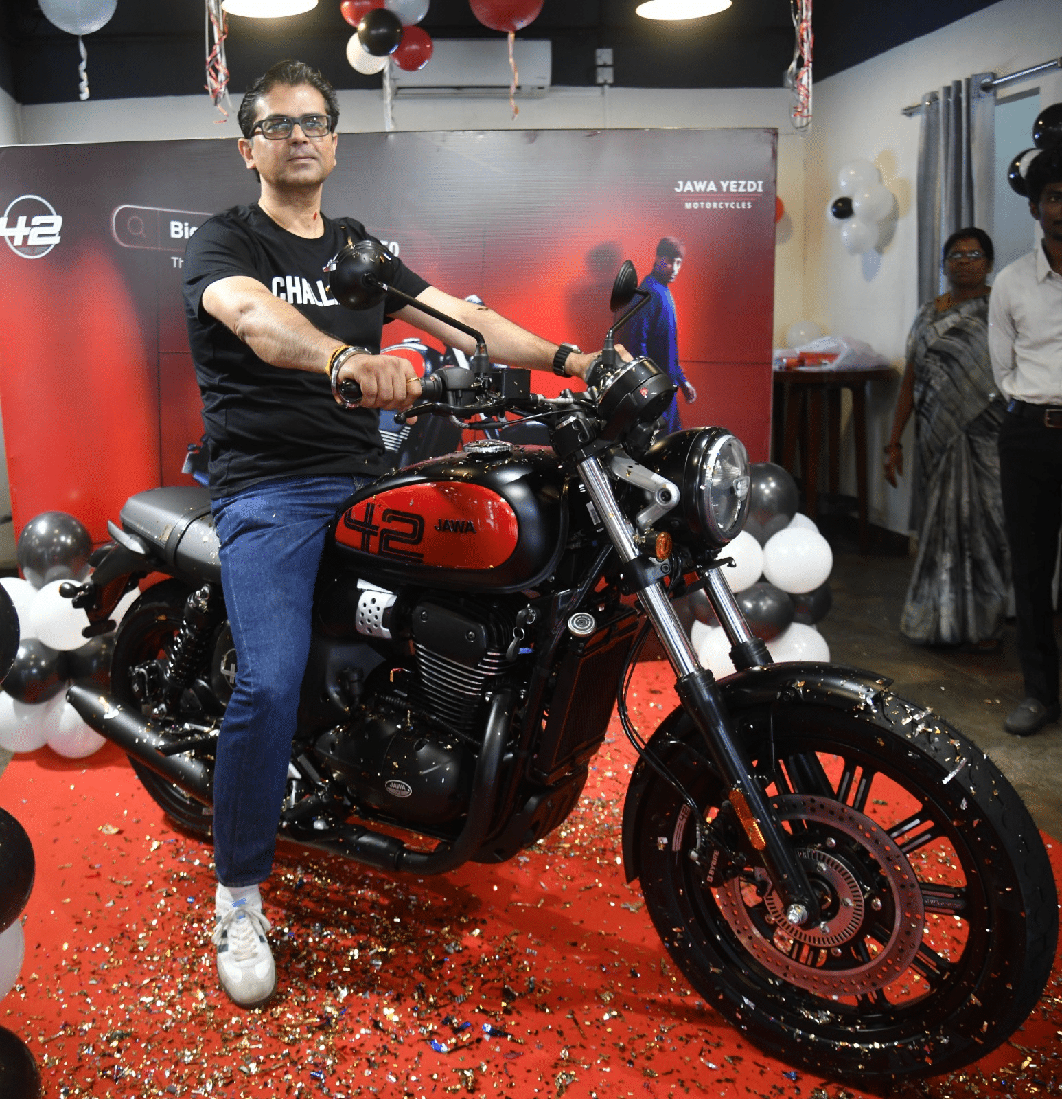 image 2 Jawa Yezdi Motorcycles Unveils the 350 Jawa 42 FJ in Telangana, Igniting Festive Spirit with Deliveries