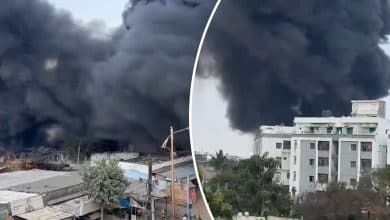 Breaking News: Massive Fire Breaks Out at Aramghar Junction, Traffic Comes to a Halt