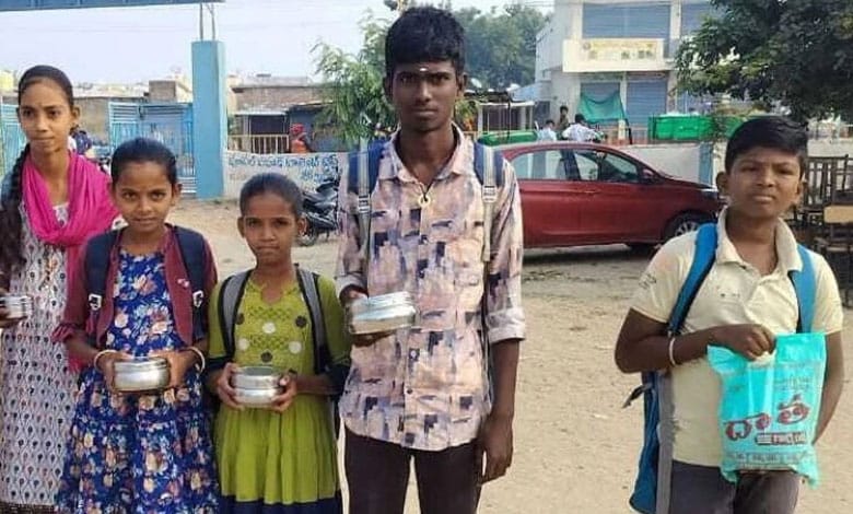 Students Bring Lunch Boxes from Home Amid Food Poisoning Scare at Maganoor School