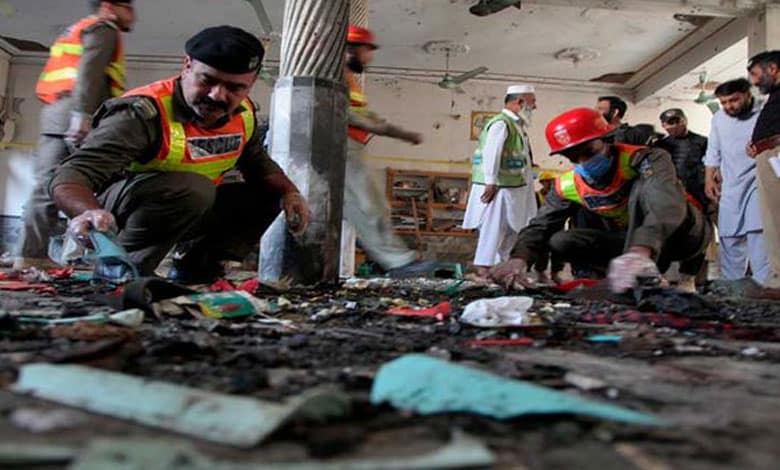 Pakistan: 4 killed, 15 injured in bomb explosion