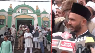 Sambhal Jama Masjid Controversy: SP MP Blames 'Mischievous Elements' for Petition, Visits Mosque to Offer Namaz Amid Tight Security (Video)