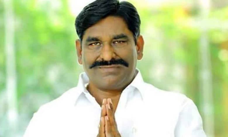 Goli Srinivas Reddy Leads Key Meetings on Food Security and Grievance Redressal in Telangana