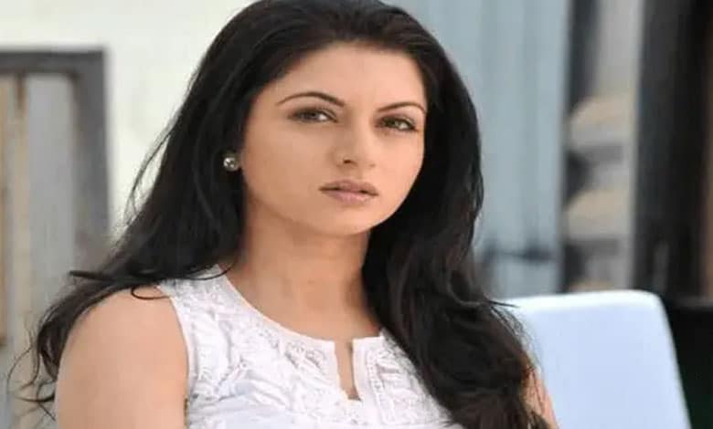 12 7 Bhagyashree has a special birthday wish for her ‘first hero’ Salman Khan