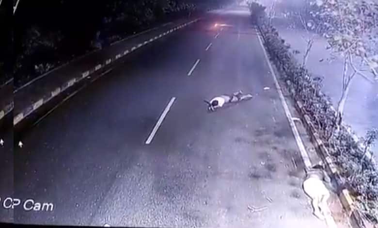 12 9 Two Killed in Hyderabad Bullet Bike Crash: Rider Suspected to be Drunk