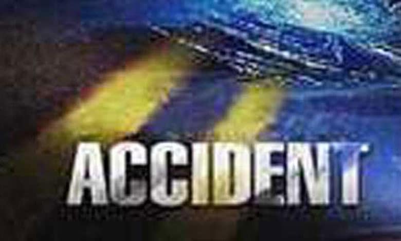 ACCIDENT2 5 Hyderabad Accident: One Dead, Several Injured as Concrete Truck Runs Amok in Musheerabad