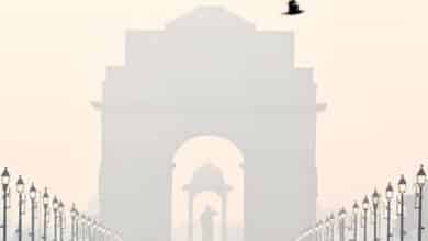 Dense Fog Engulfs Delhi Amid 'Very Poor' Air Quality Levels