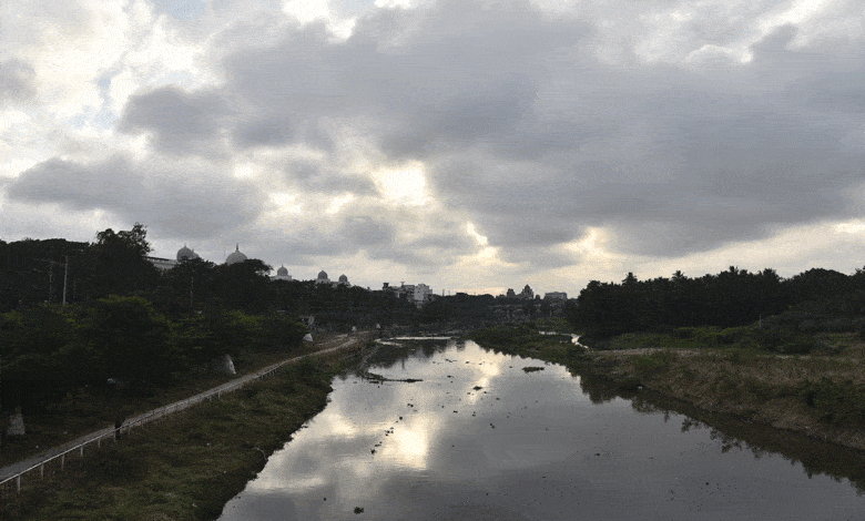 Hyderabad Records Light Rain as Clouds Dominate the Sky