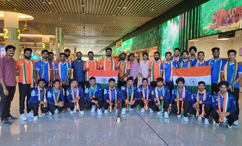 Hockey: Men's Jr Asia Cup winning Indian team returns to Bengaluru