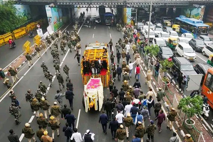 MANMOHAN SINGH 1 2 Manmohan Singh's Final Journey Begins from AICC Headquarters with Full State Honours