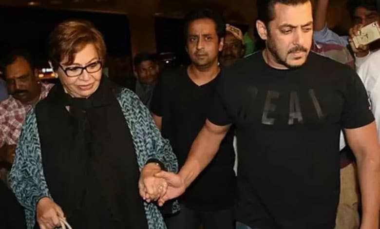 SAL AND HELEn Salman Khan’s stepmother Helen and Iulia Vantur’s camaraderie steals the spotlight