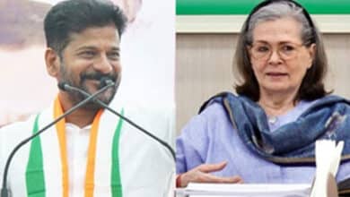 Telangana CM Revanth Reddy greets Sonia Gandhi on birthday