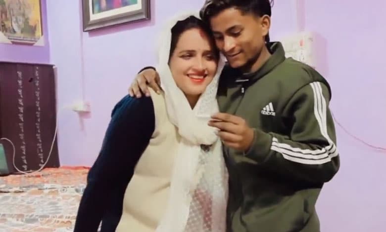 Pakistani Woman Seema Haider Announces Pregnancy With Sachin Meena’s Child, Shares Baby Bump in Viral Video