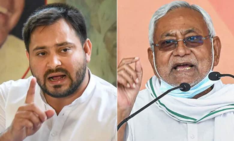 Tejashwi Yadav criticizes Nitish govt over CHO paper leak