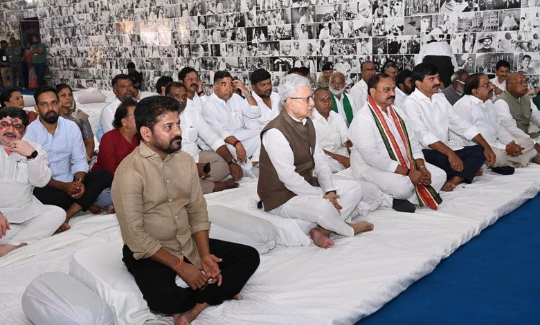 123 107 Telangana Governor and CM Revanth Reddy Pay Tributes to Mahatma Gandhi