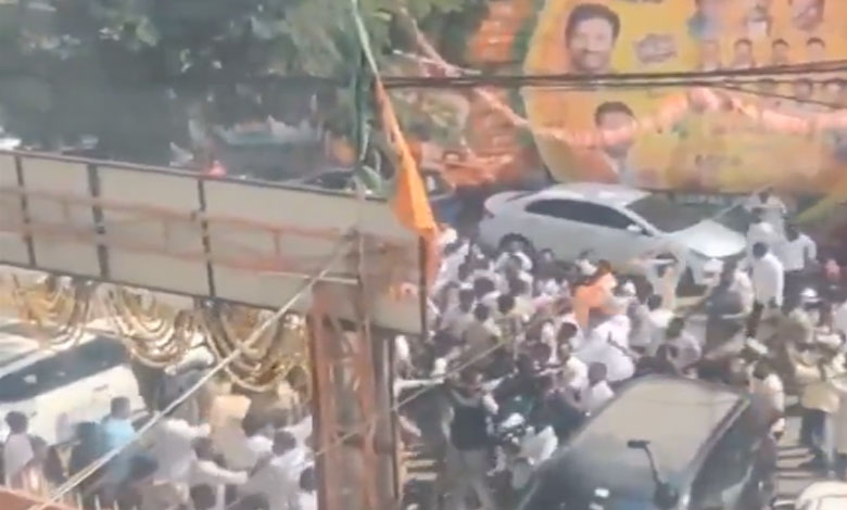 Tensions Escalate at BJP Office, Congress and BJP Workers Clash in Hyderabad