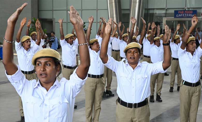 2 4 Telangana: From Seeking Alms to Managing Traffic – The Incredible Journey of 39 Transgenders