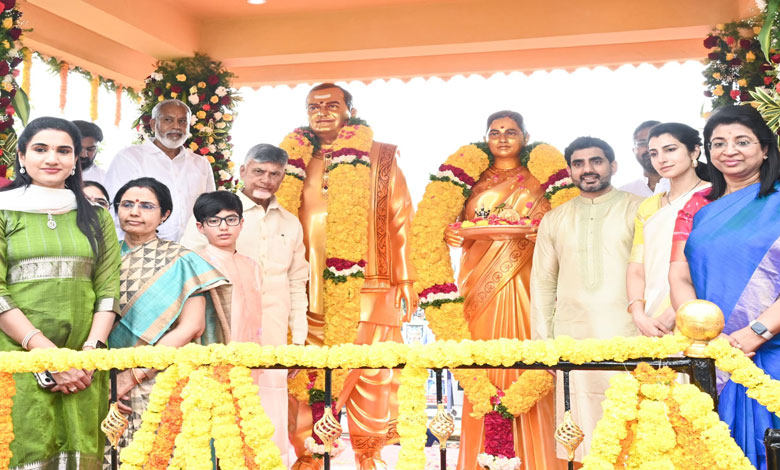 3 21 Andhra Pradesh CM Celebrates Sankranti with Family in Native Village