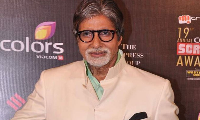 Amitabh Bachchan Pays Tribute to Ganga Maiya Amidst Mahakumbh