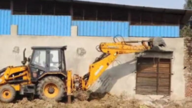 Midnight Crackdown in Sambhal: Authorities Bulldoze Illegal Encroachments!