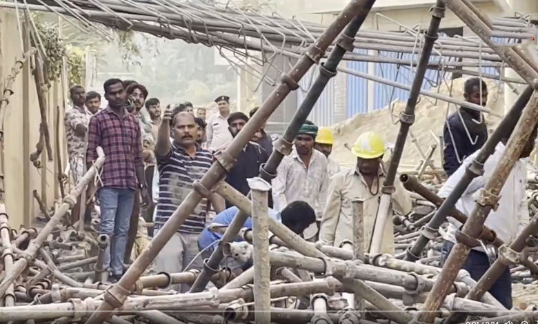 BULDINGCOLLEPSE 1 Centring Frame Collapse Injures Ten Workers at Under-Construction Building