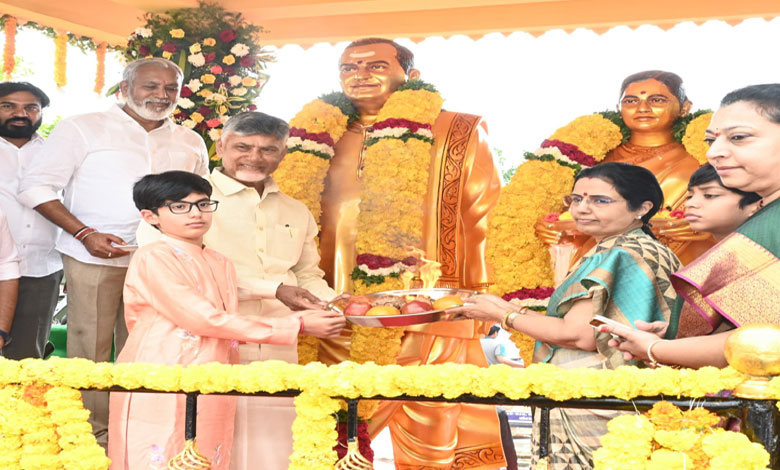 CHANDRABABU2 1 Andhra Pradesh CM Celebrates Sankranti with Family in Native Village