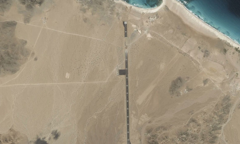 DUBAI 1 Mysterious Airstrip Nears Completion on Yemeni Island Amid Houthi Threats