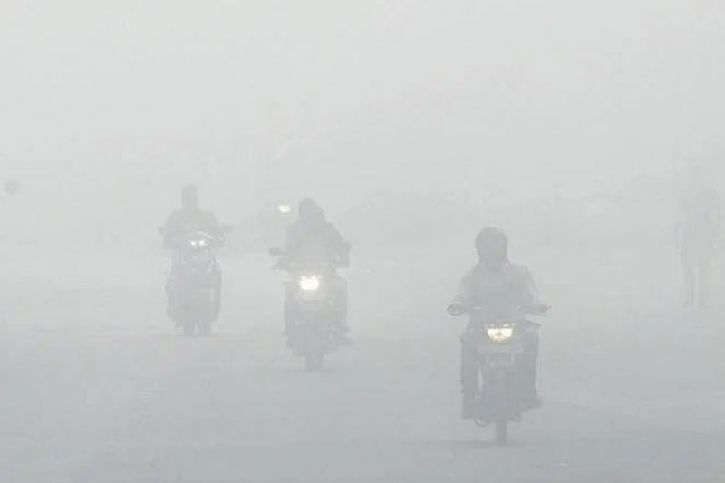 FOG TS AP 1 Hyderabad Weather: Dense Fog Grips City: Key Highways Suffer Reduced Visibility