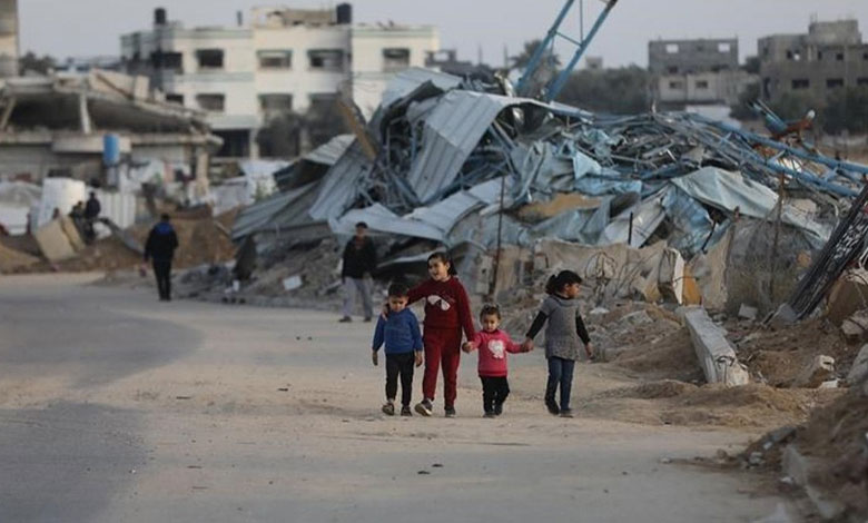 Deadline Passes Without Gaza Ceasefire as Israel Demands Hostage List