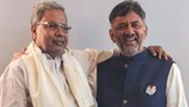 Siddaramaiah-Shivakumar Power Struggle Likely to Overshadow Congress Legislature Party (CLP) Meeting