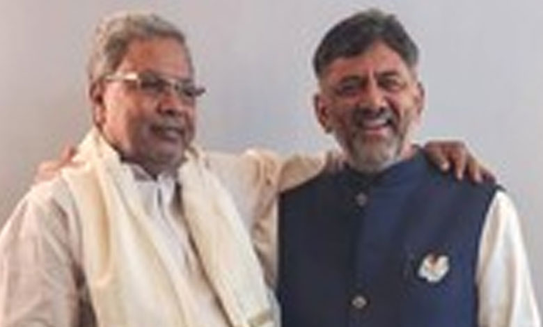 Siddaramaiah-Shivakumar Power Struggle Likely to Overshadow Congress Legislature Party (CLP) Meeting