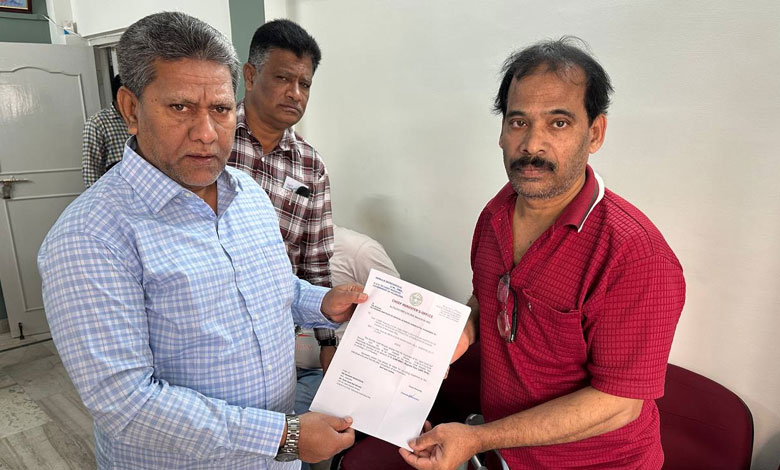 Kausar Mohiuddin Steps Up with ₹2 Lakh for Better Healthcare in Hyderabad