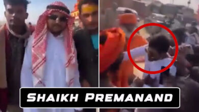 Maha Kumbh Mela Turns Violent as a Hindu Social Media Influencer Dressed as Muslim Shaikh Beaten by Sadhus: Video