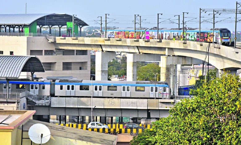 Hyderabad Metro Services Disrupted Due to Technical Glitch