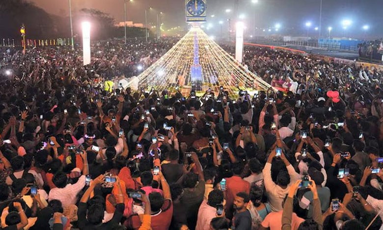 Sabarimala Temple Earnings Reach Rs 440 Crore During Festival Season