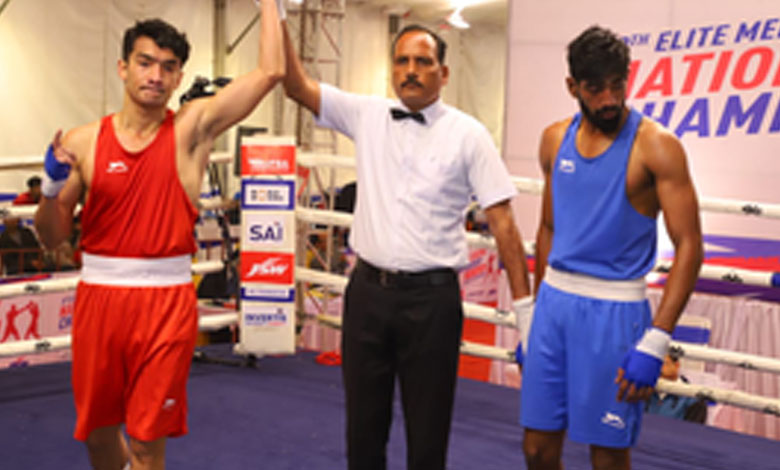 Shiva Thapa and Sachin Siwach Enter Quarterfinals at Men’s Boxing Nationals