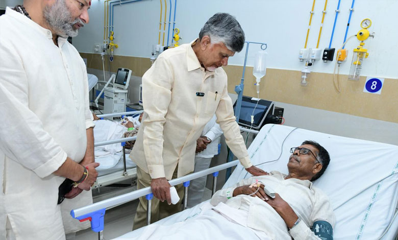 TIRUPATI1 1 Tirupati Stampede: Andhra Pradesh CM Visits Injured Devotees in Hospital