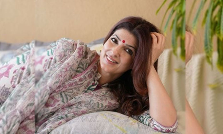 Did Twinkle Khanna Have an 'STD' Phone? The Unexpected Story Revealed!