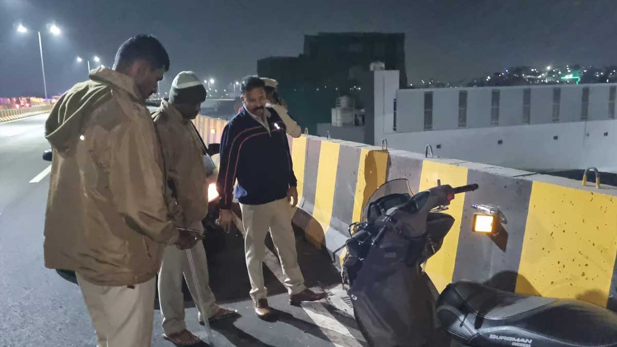 Three Boys Died in High Speed Crash on New Aramghar to Zoo Park Flyover 4 Hyderabad: Three Boys Died in High-Speed Crash on New Aramghar to Zoo Park Flyover