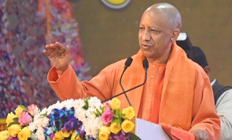 Mahakumbh 2025 Begins: A Grand Spiritual Gathering in Prayagraj with CM Yogi Adityanath’s Warm Welcome