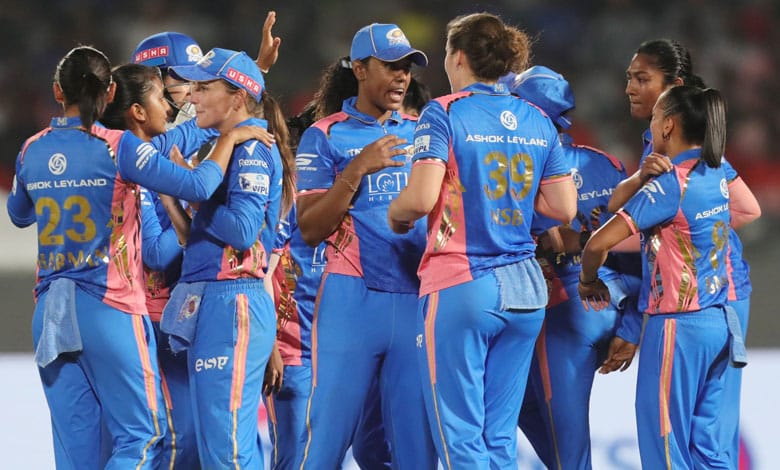 WPL 2025: Harmanpreet Kaur Lauds Bowlers as Mumbai Indians Secure First Win