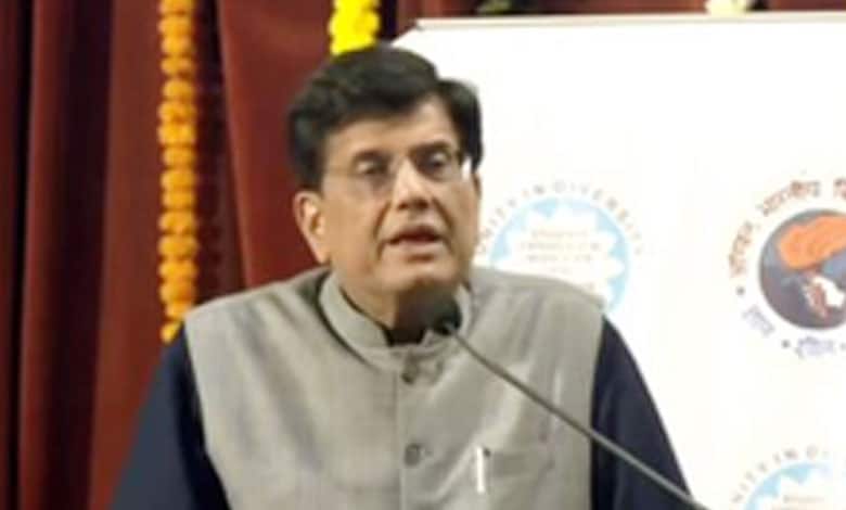 Piyush Goyal Criticizes States Seeking Central Funds Based on Tax Contributions