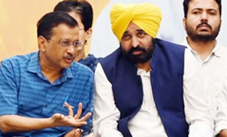 Kejriwal to Meet Punjab CM and MLAs Post Delhi Poll Defeat: AAP's Strategy for the Future