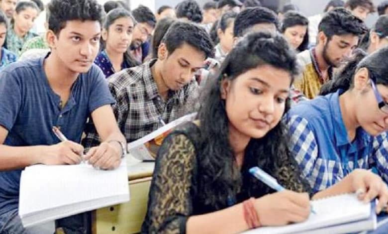 Breaking Barriers: 12 Deaf-Mute Students Defy Odds to Excel in Maharashtra SSC Exams