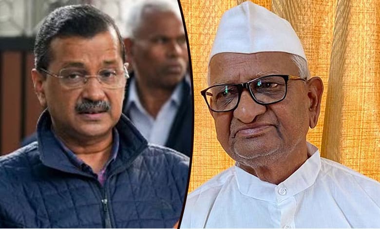 Anna Hazare Blames Kejriwal's 'Greed for Money' for AAP Setback in Delhi Elections