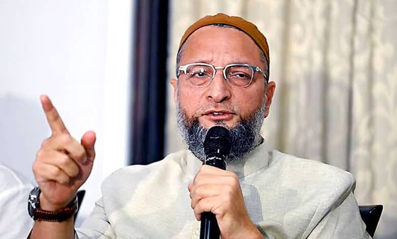 New Delhi Railway Station Stampede: AIMIM Chief Asaduddin Owaisi Demands Judicially Monitored SIT Investigation