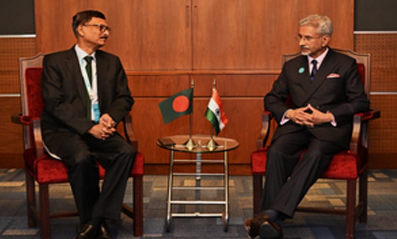 Bangladesh Foreign Affairs Advisor and India's EAM Discuss Potential Yunus-Modi Meeting