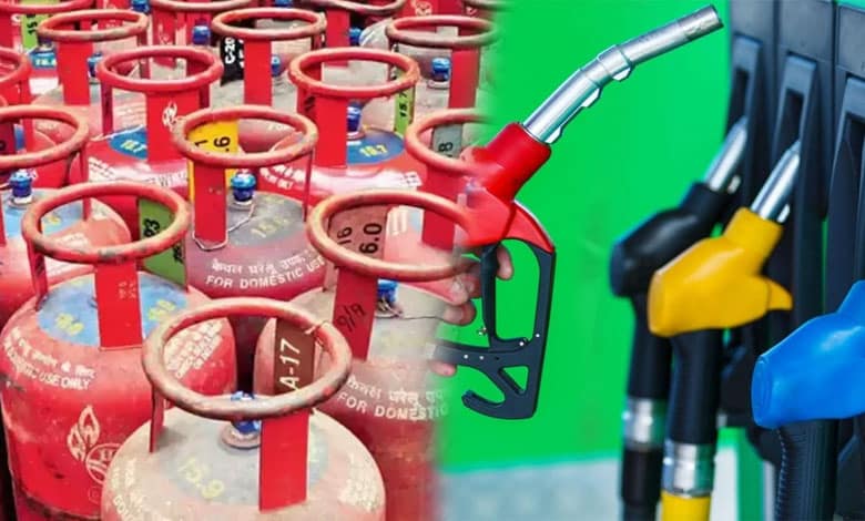 ATF Price Hiked, Commercial LPG Cylinder Rate Drops, Check Latest Domestic LPG and Petrol Prices